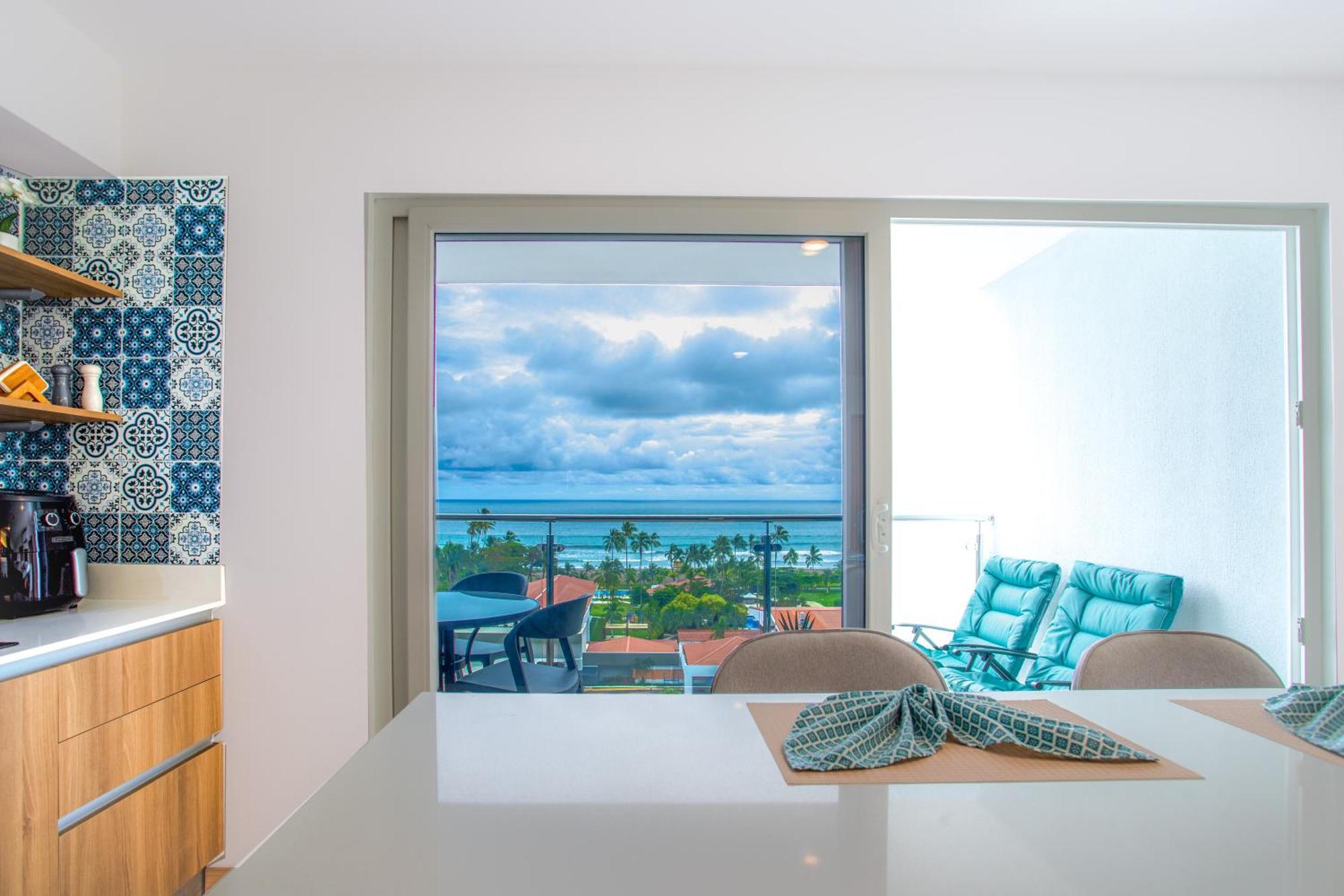 Casago 1101A, Brand New Rental Seaside Serenity! Stunning Condo With Coastal Vibes Jaco Luaran gambar