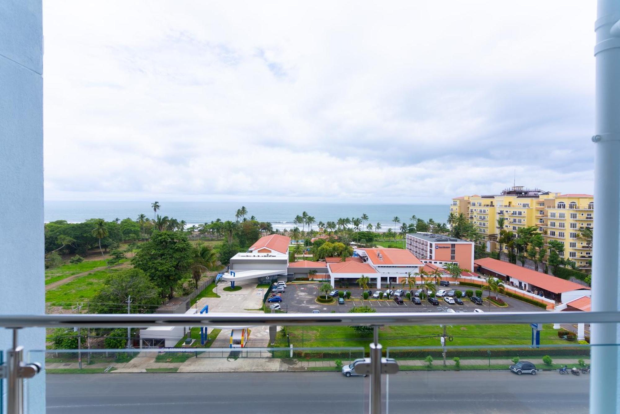 Casago 1101A, Brand New Rental Seaside Serenity! Stunning Condo With Coastal Vibes Jaco Luaran gambar